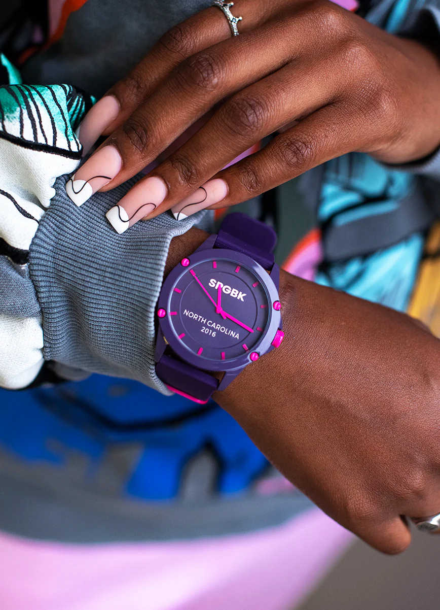 The Montclair, Dragon Fruit Silicone Band 44mm - Image 4