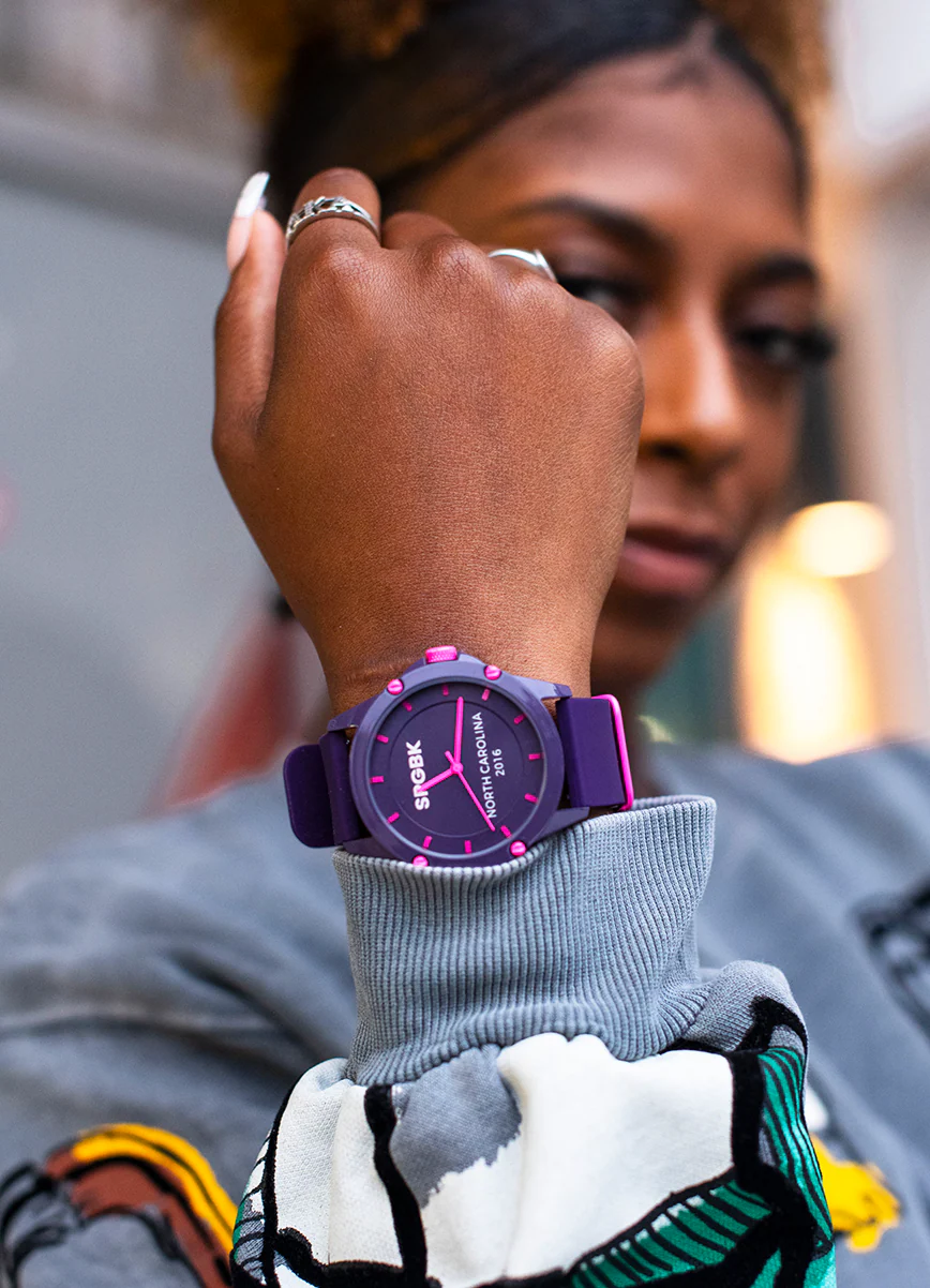 The Montclair, Dragon Fruit Silicone Band 44mm - Image 7